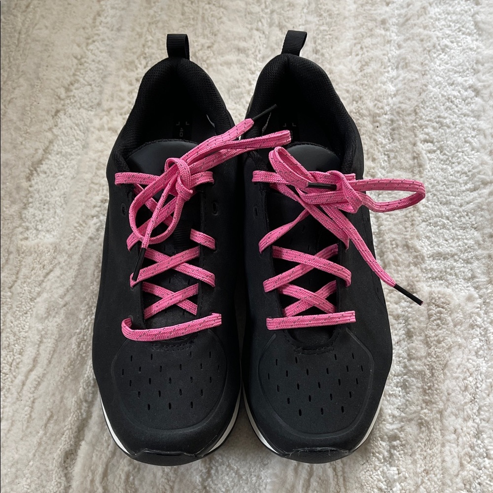 Shimano Black Sneakers with Pink Laces